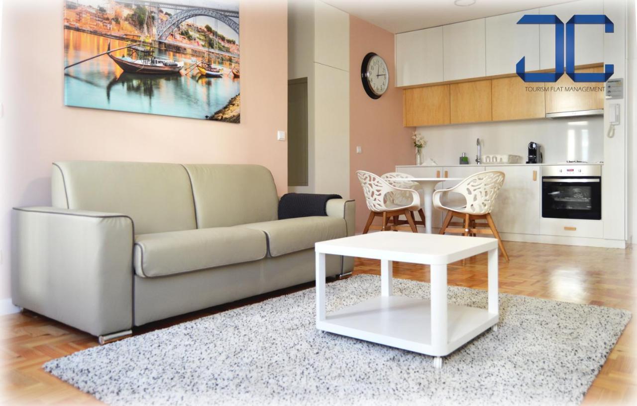 Point Apartment By Jc OOporto Extérieur photo